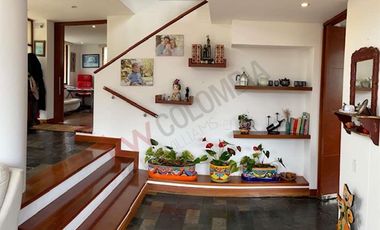 VENDO CASA EN LA CALERA- CLUB HOUSE-9410