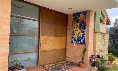 VENDO CASA EN LA CALERA- CLUB HOUSE-9410