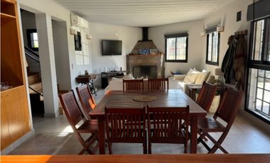 Casa quinta en Venta. Barrio de Chacras Malvinas en Brandsen