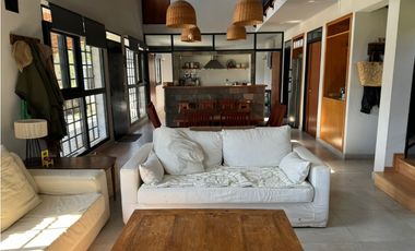 Casa quinta en Venta. Barrio de Chacras Malvinas en Brandsen