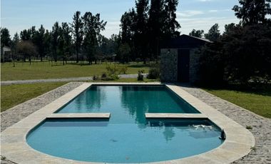 Casa quinta en Venta. Barrio de Chacras Malvinas en Brandsen