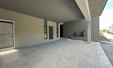 CASA EN VENTA EN AMORADA CARRETERA NACIONAL SANTIAGO