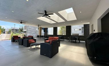 CASA EN VENTA EN AMORADA CARRETERA NACIONAL SANTIAGO