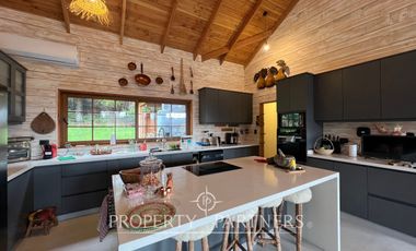 Hermosa casa en exclusivo condominio La Puntilla