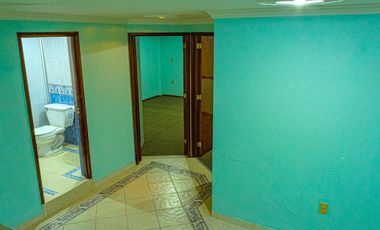 Venta de Edificio para uso de oficinas o departamentos en la colonia Américas en Toluca