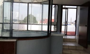 Venta de Edificio para uso de oficinas o departamentos en la colonia Américas en Toluca