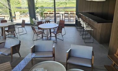 Terreno a la laguna en venta, Barrio Los Puentes Nordelta, orientación Norte