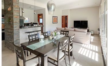 Venta Casa en Roldan barrio ‘’Los Aromos’’