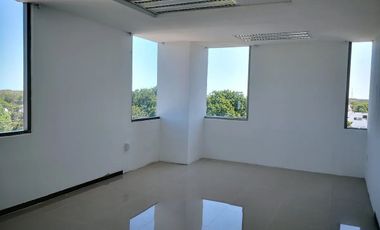 EDIFICIO CON OFICINAS EN RENTA EN CD. DEL CARMEN