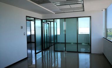EDIFICIO CON OFICINAS EN RENTA EN CD. DEL CARMEN