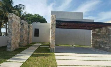 RENTA DE CASA DE PLAYA EN BAHAMITAS EN CD. DEL CARMEN
