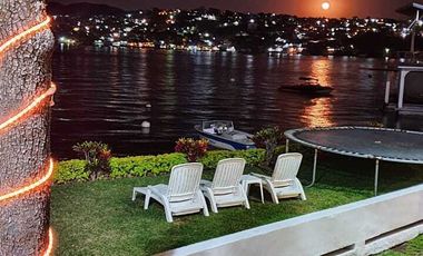 Hotel en  Venta en Tequesquitengo