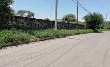 VENTA DE TERRENO  CON ESCRITURA PUBLICA Y TOTALMENTE BARDEADO , EN JIUTEPEC MOR.