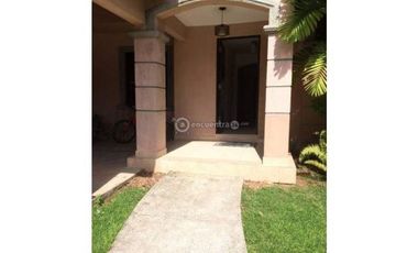 CASAS VERSALLES-LYON