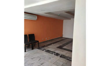 SE ALQUILA OFICINA EN AVENIDA BALBOA NEGOCIABLE