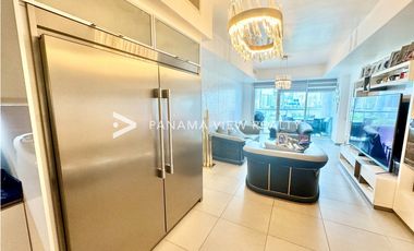 YACHT CLUB / AVENIDA BALBOA / VENTA