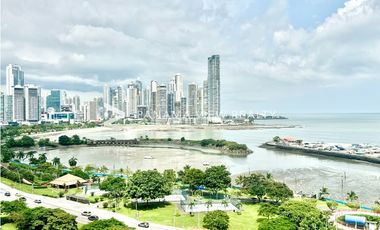 YACHT CLUB / AVENIDA BALBOA / VENTA