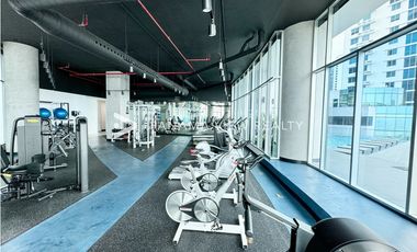 YACHT CLUB / AVENIDA BALBOA / VENTA