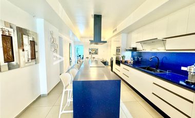 YACHT CLUB / AVENIDA BALBOA / VENTA
