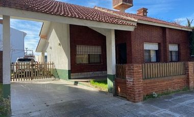 Chalet en venta en La Lucila del Mar