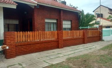 Chalet en venta en La Lucila del Mar