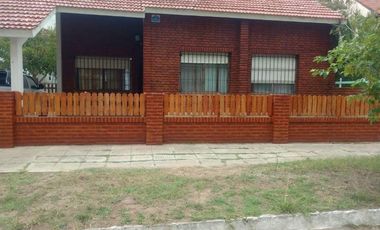 Chalet en venta en La Lucila del Mar