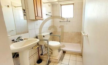 VENTA DEPTO 2DORM, MONEDA, METRO ULA, APTO DISCAP.