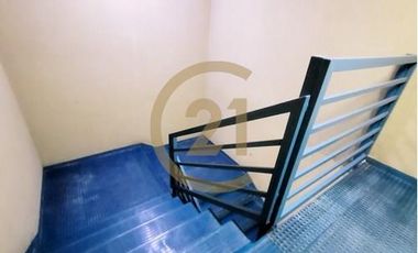VENTA DEPTO 2DORM, MONEDA, METRO ULA, APTO DISCAP.