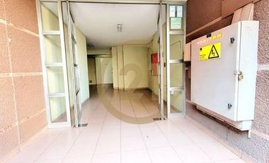 VENTA DEPTO 2DORM, MONEDA, METRO ULA, APTO DISCAP.