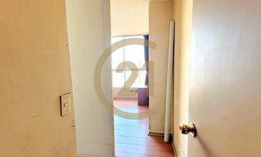 VENTA DEPTO 2DORM, MONEDA, METRO ULA, APTO DISCAP.