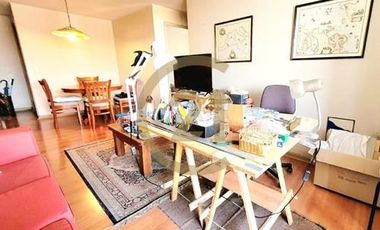 VENTA DEPTO 2DORM, MONEDA, METRO ULA, APTO DISCAP.