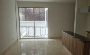 DEPARTAMENTO EN VENTA CON PATIO, CERCA DE LA HERRADURA