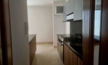 DEPARTAMENTO EN VENTA CON PATIO, CERCA DE LA HERRADURA