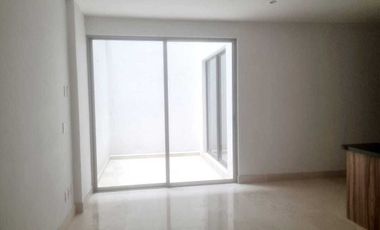 DEPARTAMENTO EN VENTA CON PATIO, CERCA DE LA HERRADURA