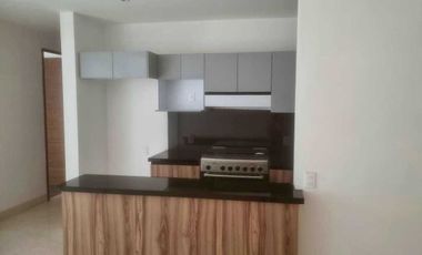 DEPARTAMENTO EN VENTA CON PATIO, CERCA DE LA HERRADURA