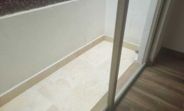 DEPARTAMENTO EN VENTA CON PATIO, CERCA DE LA HERRADURA