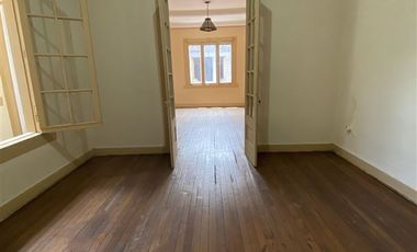 Casa en Venta en Huérfanos,Libertad Barrio Yungay