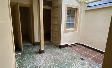 Casa en Venta en Huérfanos,Libertad Barrio Yungay