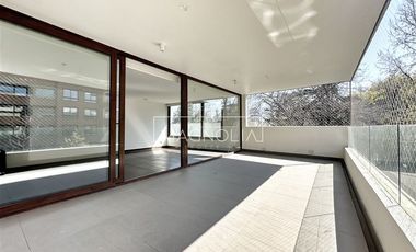 Departamento en Venta en LUMINOSO Y AMPLIO DEPARTAMENTO EN VITACURA