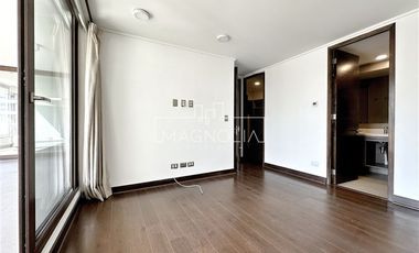 Departamento en Venta en LUMINOSO Y AMPLIO DEPARTAMENTO EN VITACURA