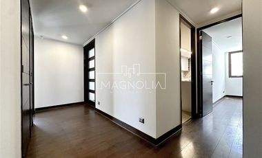 Departamento en Venta en LUMINOSO Y AMPLIO DEPARTAMENTO EN VITACURA