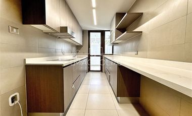 Departamento en Venta en LUMINOSO Y AMPLIO DEPARTAMENTO EN VITACURA