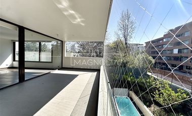 Departamento en Venta en LUMINOSO Y AMPLIO DEPARTAMENTO EN VITACURA