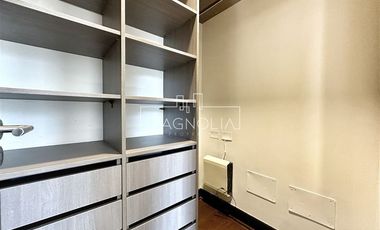 Departamento en Venta en LUMINOSO Y AMPLIO DEPARTAMENTO EN VITACURA