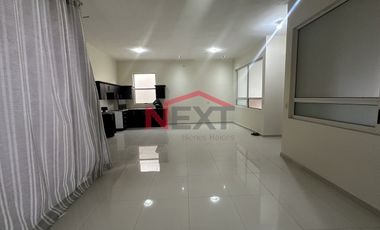 SE VENDE CASA EN LOS REALES