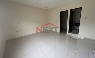 SE VENDE CASA EN LOS REALES
