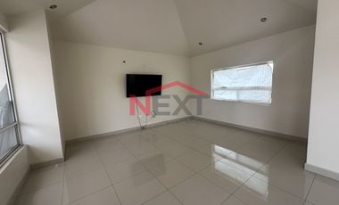 SE VENDE CASA EN LOS REALES