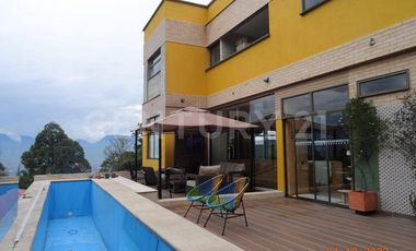 Renta Casa Loma del Escobero, Envigado