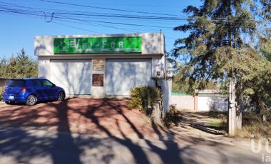 Local comercial a pie de carretera en Pueblo magico de Huasca. Hgo.