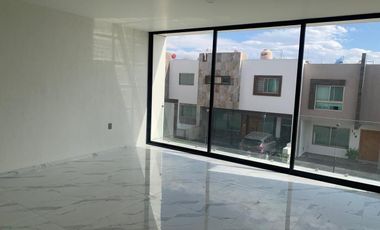 Casa en Venta en Valle Imperial - Coto Maya 125